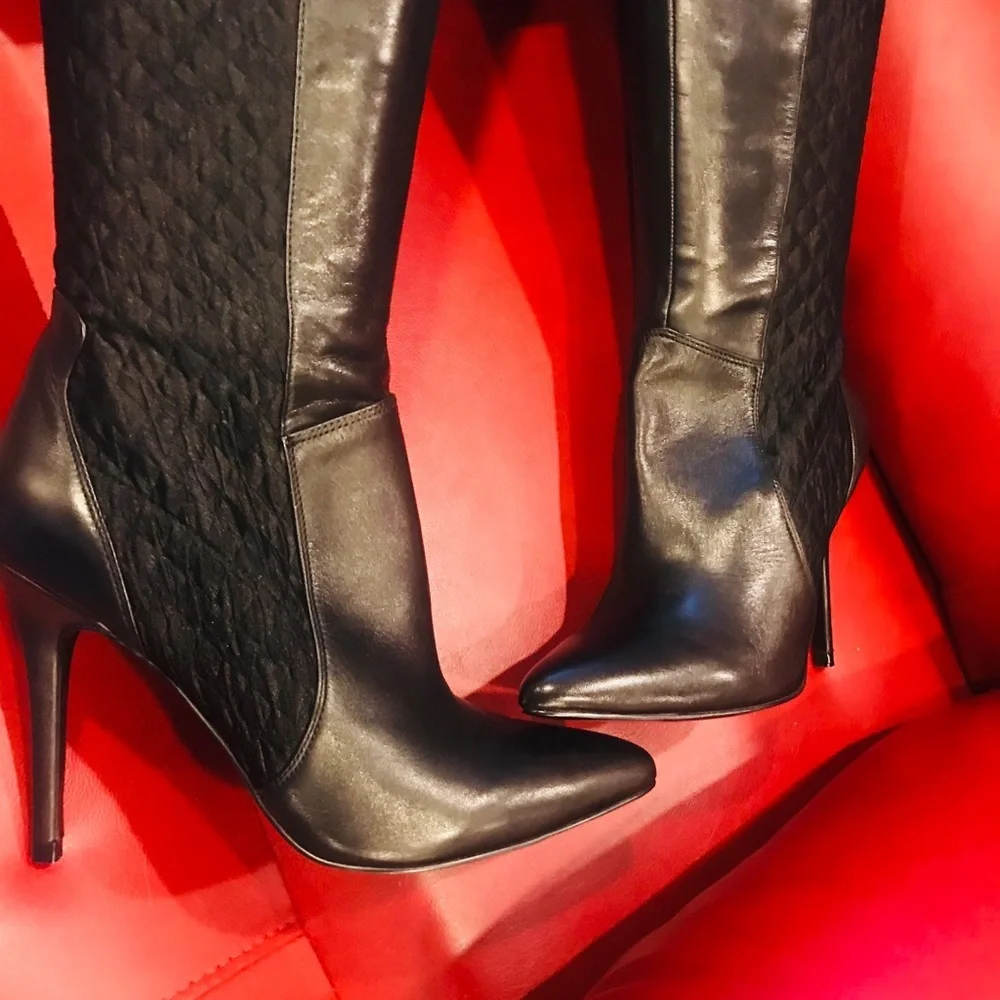 NEW Charles David 🔥very sexy looking
